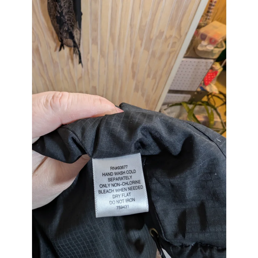 Men's Claiborne Vest, Size S, Dark Brown